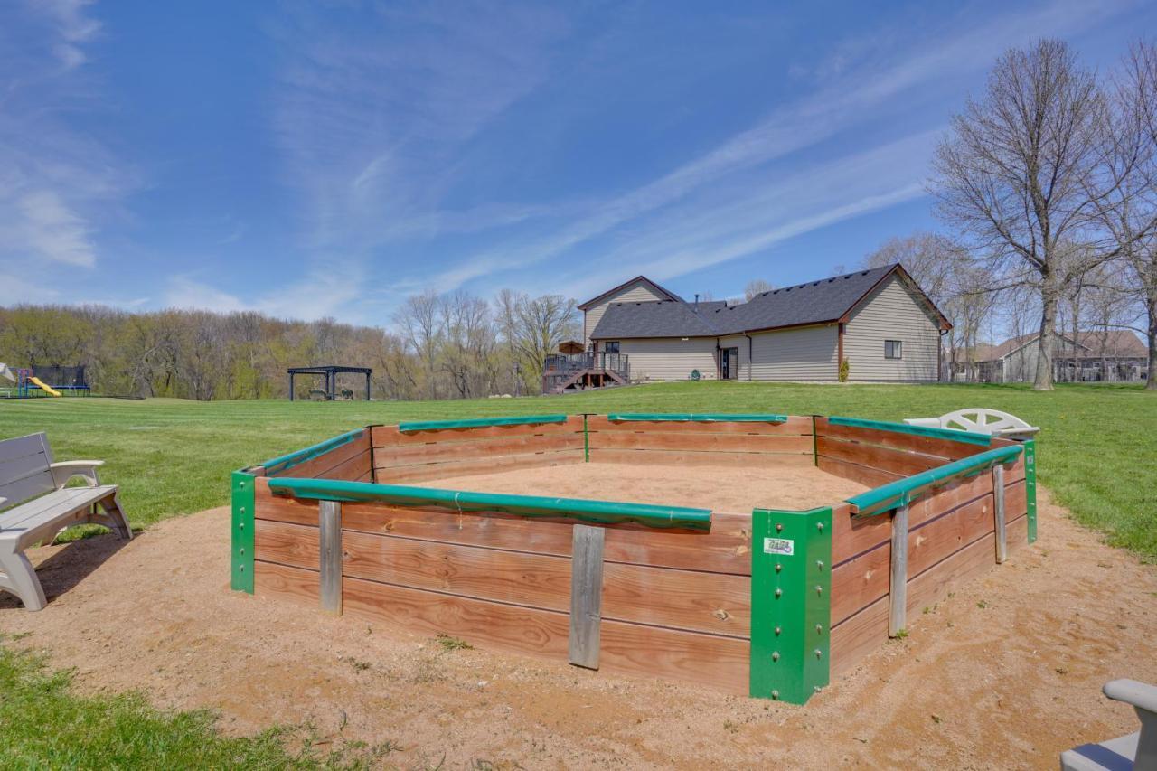 Expansive Shakopee Vacation Rental On 5 Acres! Esterno foto